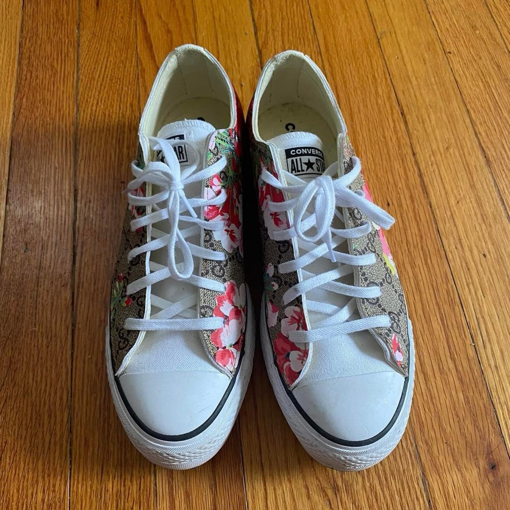 Floral designer inspired Converse